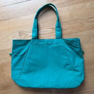 Lululemon Side Cinch Shopping Tote